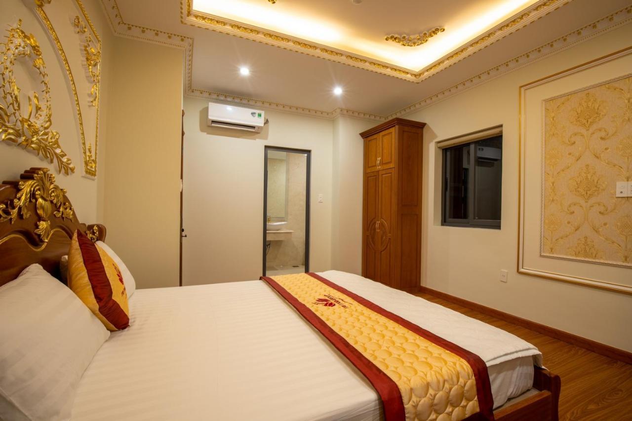 Tri Tam Hotel - Khach San Tri Tam Ben Luc Eksteriør billede