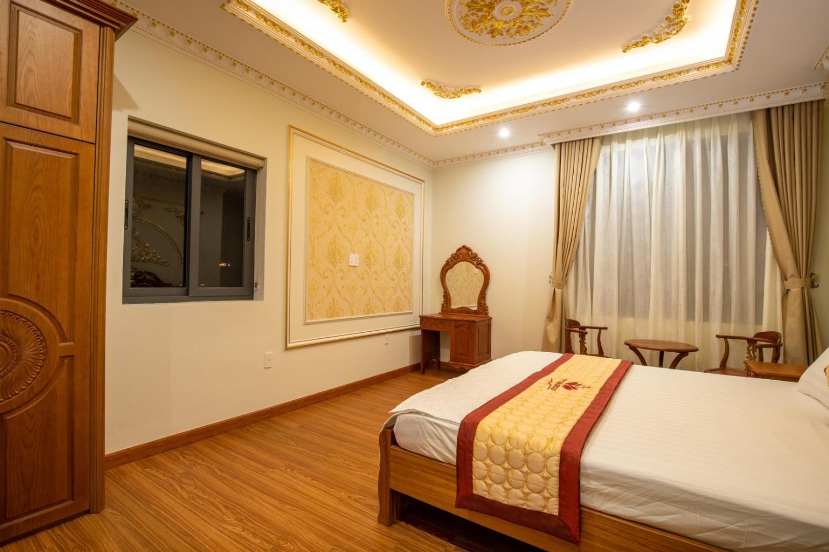 Tri Tam Hotel - Khach San Tri Tam Ben Luc Eksteriør billede